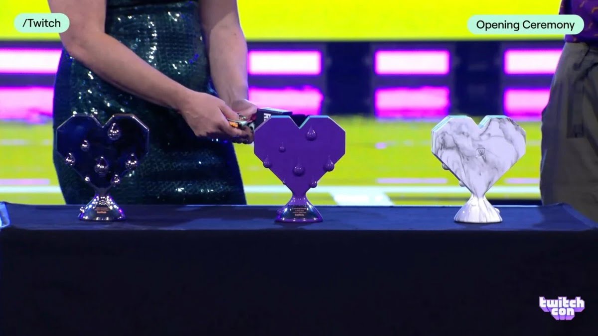 Twitch dévoile sa “Bleed Purple Statue”, un trophée physique pour les streamers